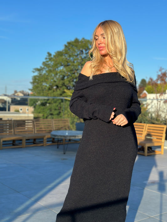 Robe « PULL NOIR »