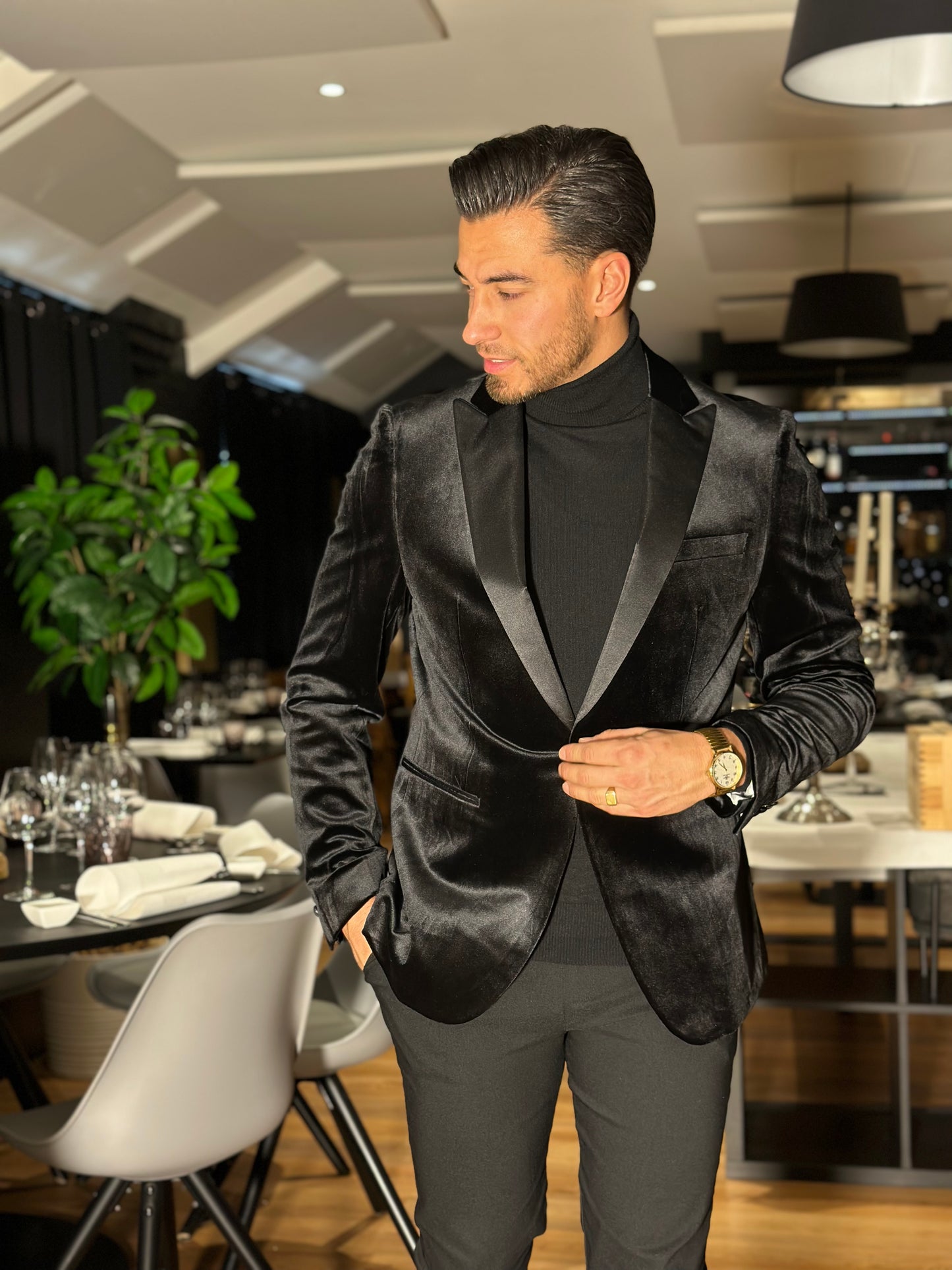 BLAZER EN VELOURS NOIR